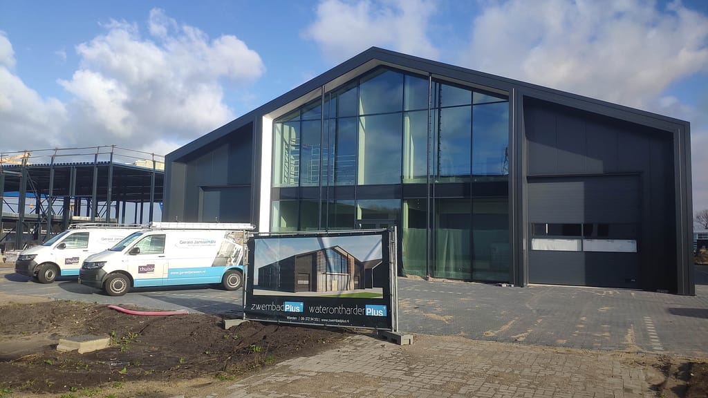 Nieuw pand ZwembadPlus BV